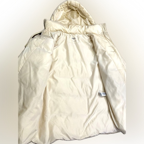 Zara Water & Wind Protection Hooded
Down Coat - Picture 7 of 9